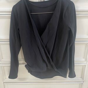 LULULEMON black wrap yoga/pilates long sleeve